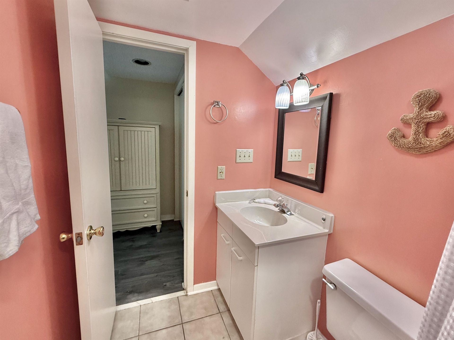 210 Westleton Dr.  Photo 42