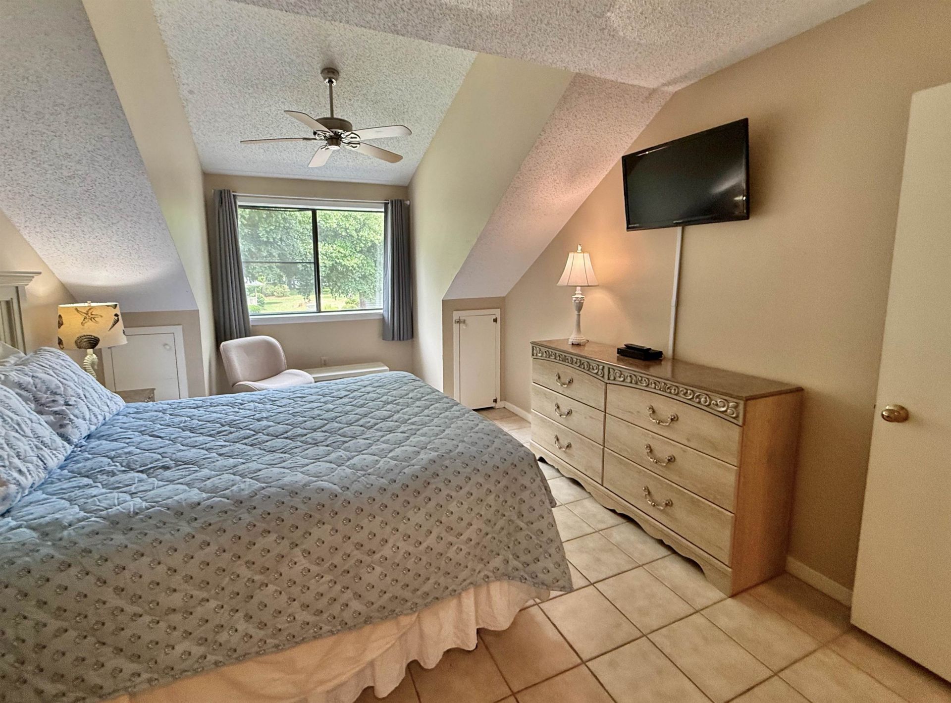 210 Westleton Dr.  Photo 47