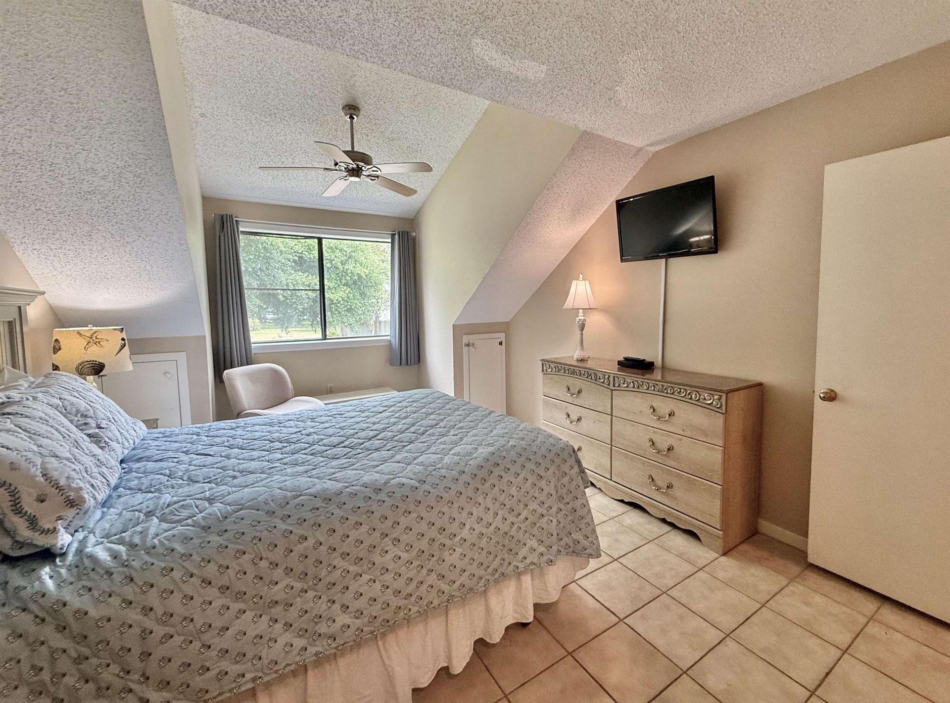 210 Westleton Dr.  Photo 49