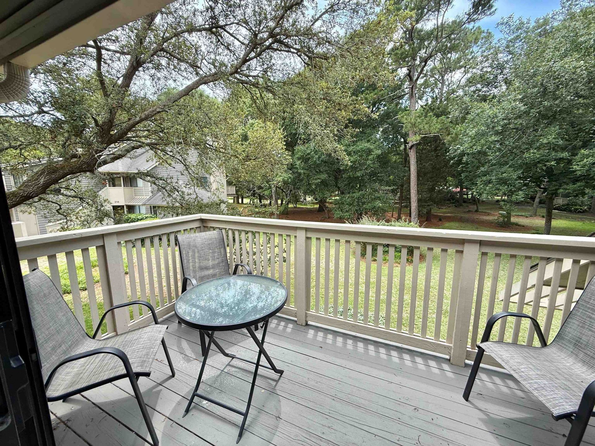 210 Westleton Dr.  Photo 8
