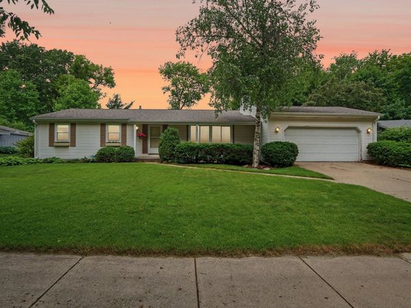 318 Oldfield Road, Madison, WI 53717