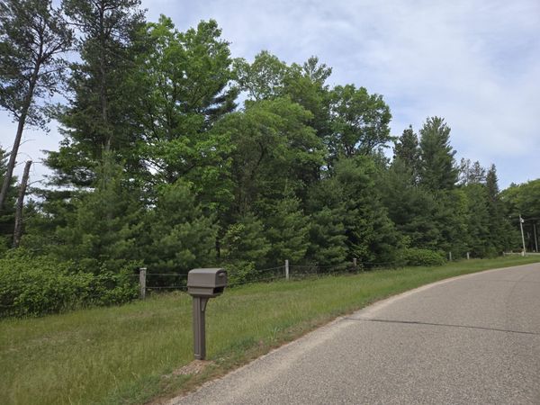 927 Blackhawk Lane, Friendship, WI 53934