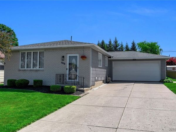 288 Barbados Drive , Buffalo, NY 14227