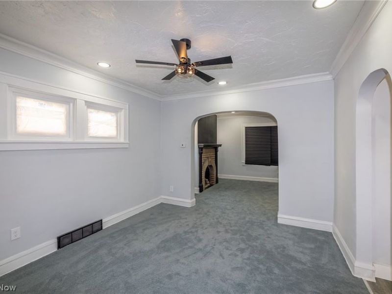12708 Dove Avenue, Cleveland, OH 44105 Photo 12