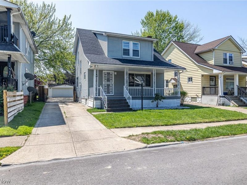 12708 Dove Avenue, Cleveland, OH 44105 Photo 2