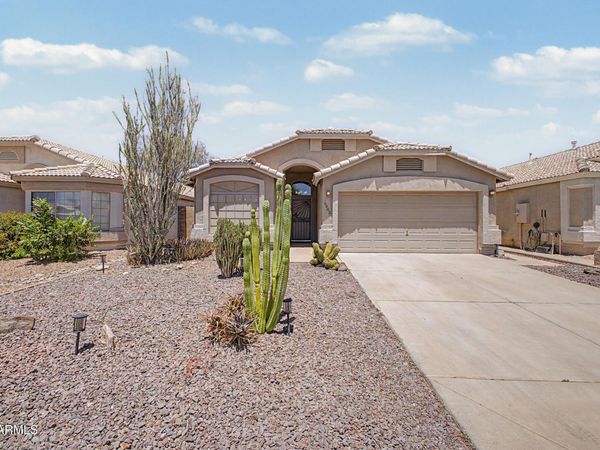 6602 W DESERT HOLLOW Drive, Phoenix, AZ 85083