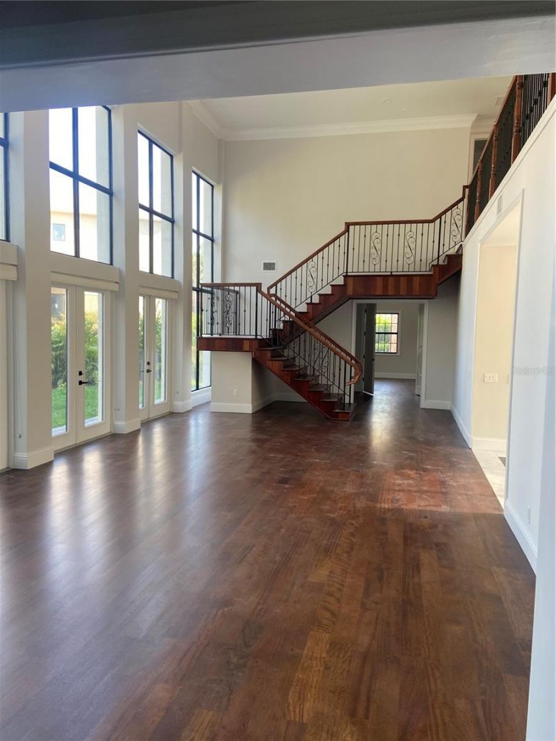 420 S Royal Poinciana Drive, Tampa, FL 33609 Photo