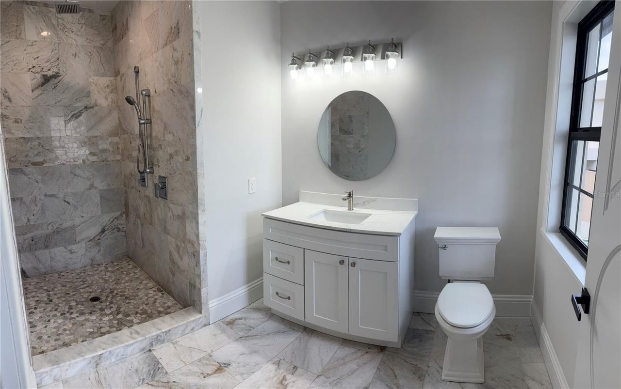 420 S Royal Poinciana Drive, Tampa, FL 33609 Photo