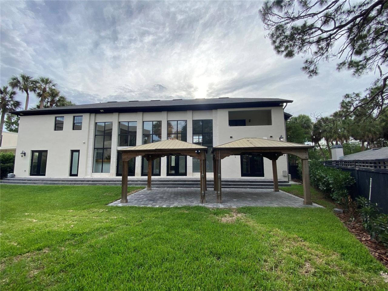 420 S Royal Poinciana Drive, Tampa, FL 33609 Photo
