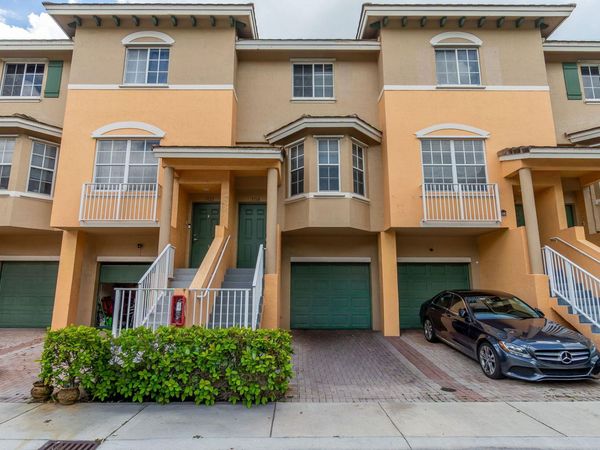 1718 NE 6th Street, Boynton Beach, FL 33435