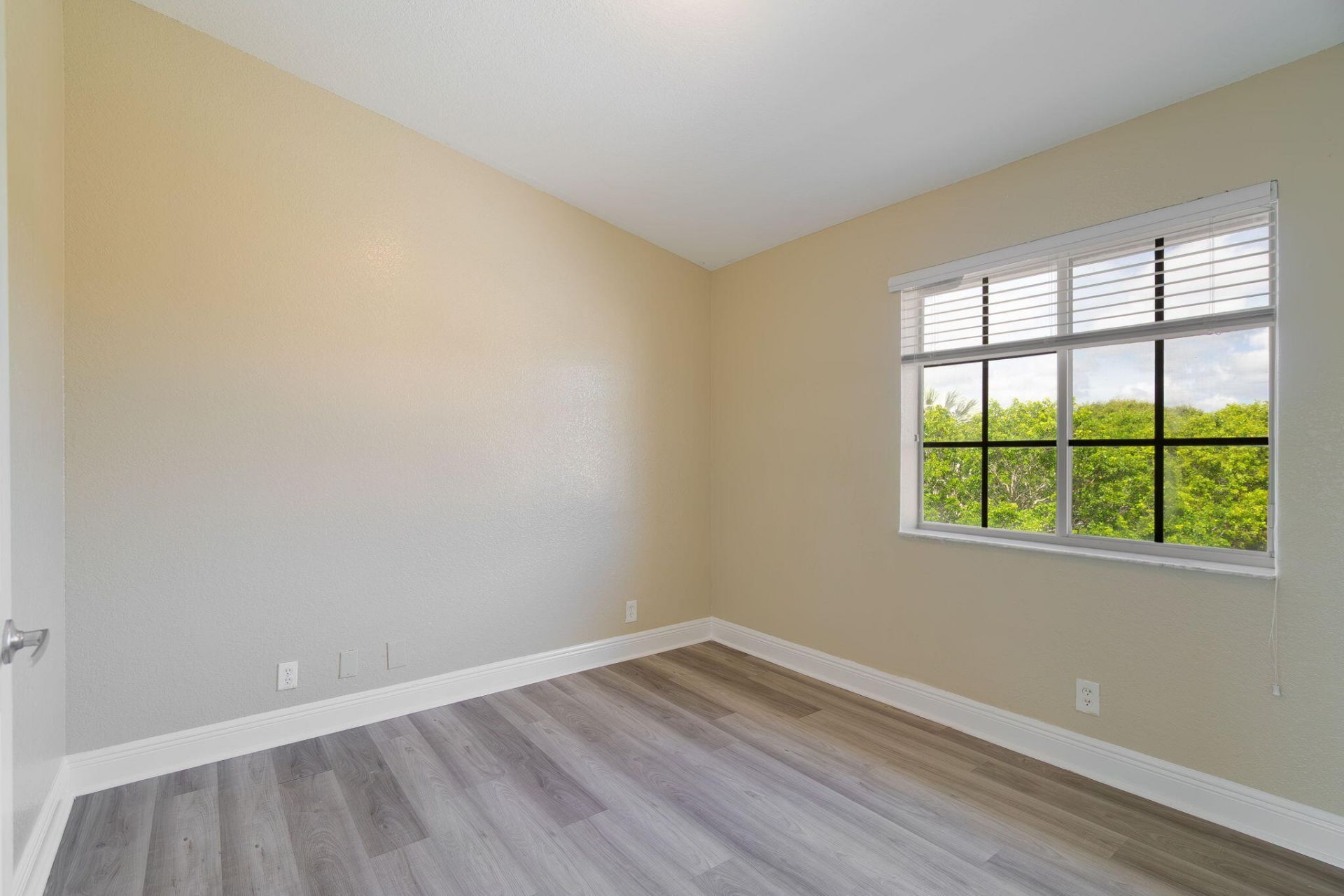 1718 NE 6th Street, Boynton Beach, FL 33435 Photo