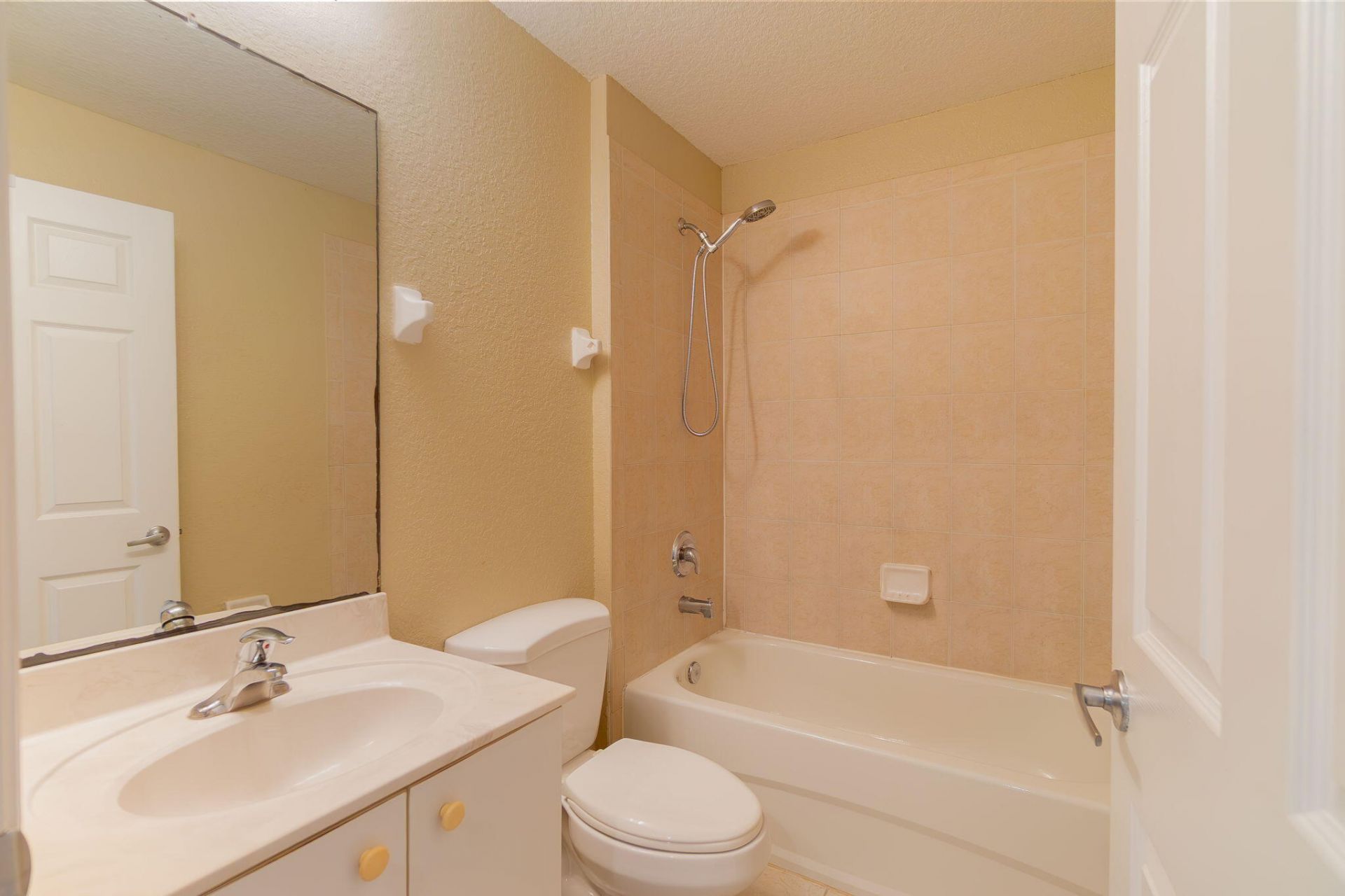 1718 NE 6th Street, Boynton Beach, FL 33435 Photo