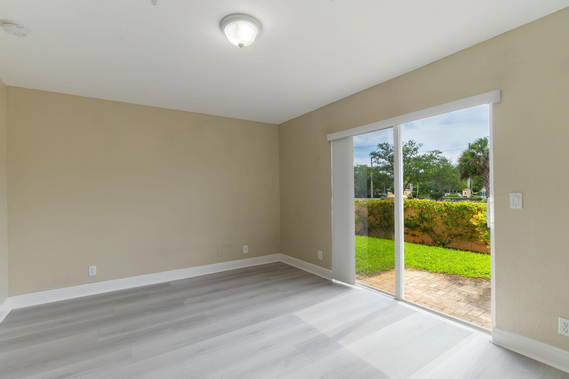 1718 NE 6th Street, Boynton Beach, FL 33435 Photo