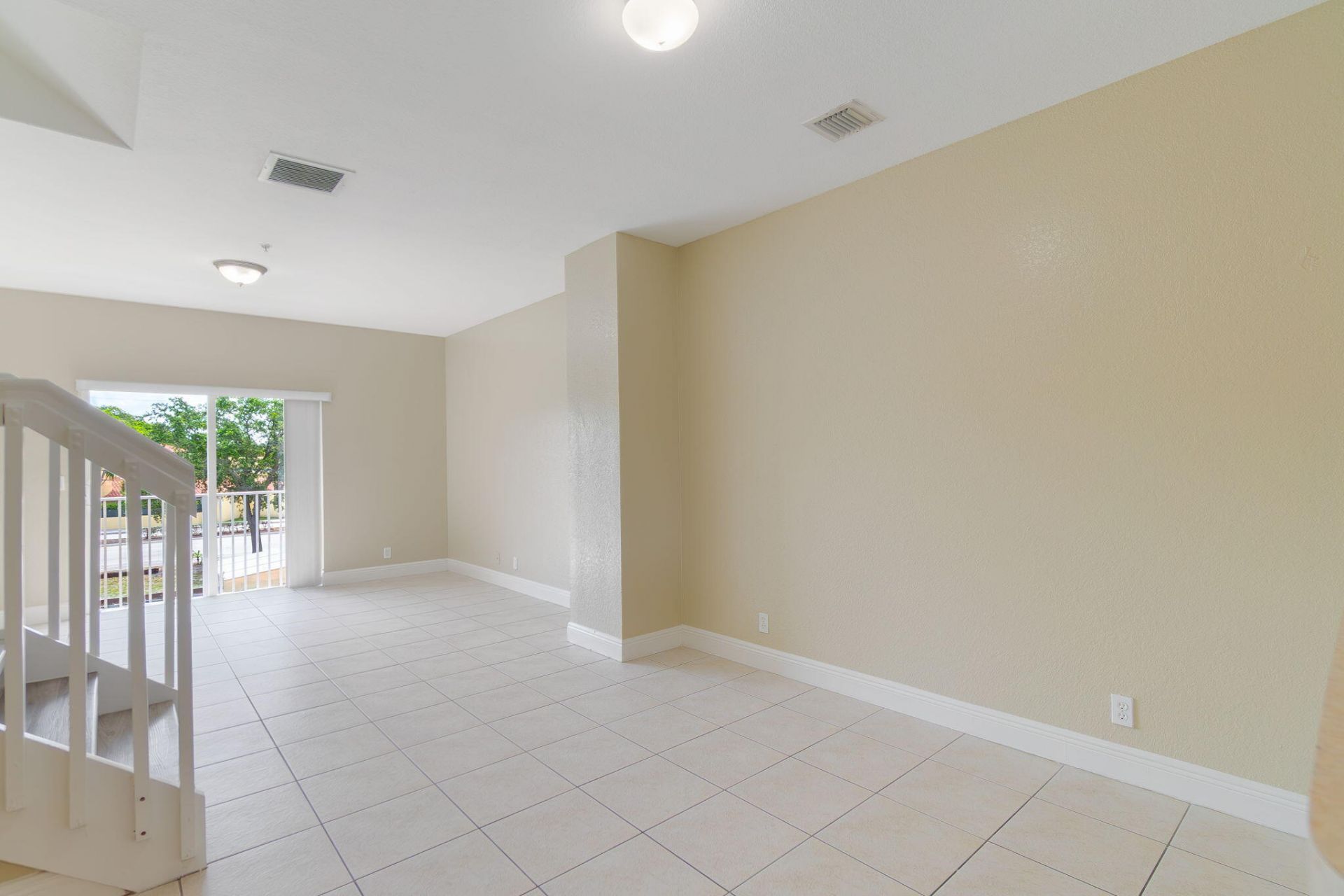1718 NE 6th Street, Boynton Beach, FL 33435 Photo