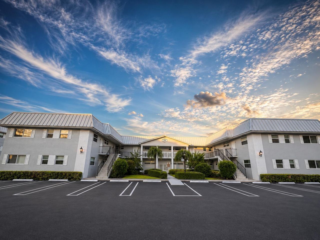 18 Colonial Club Drive, Unit 200, Boynton Beach, FL 33435 Photo