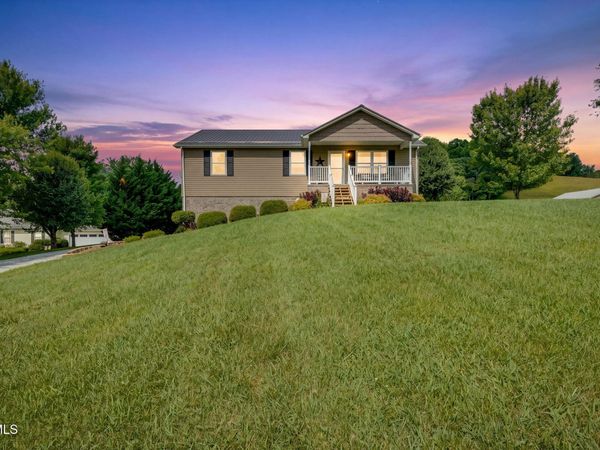 873 Sycamore Shoals Drive, Elizabethton, TN 37643