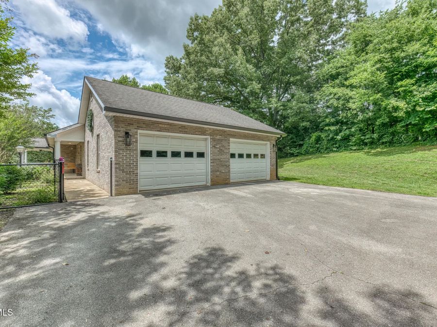 Property Image 61