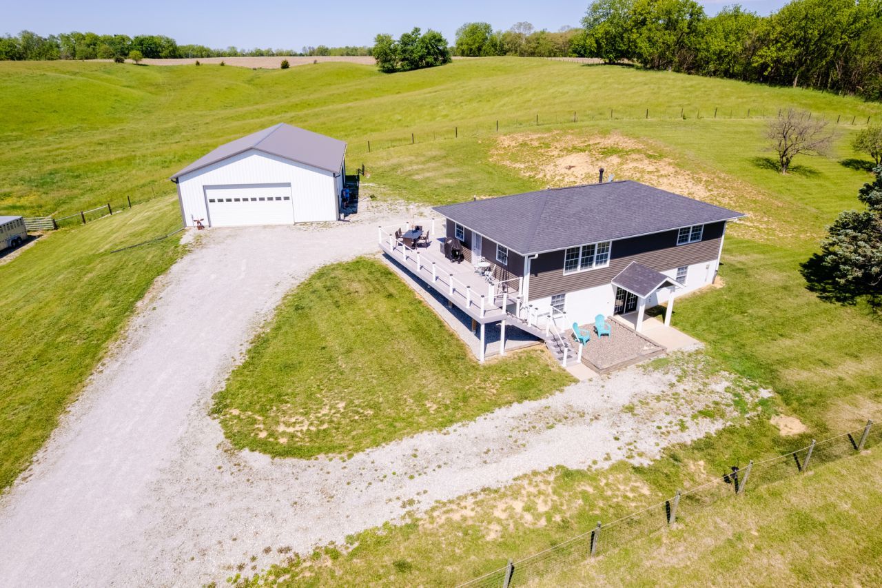 15800 63rd Street , Milan, IL 61264