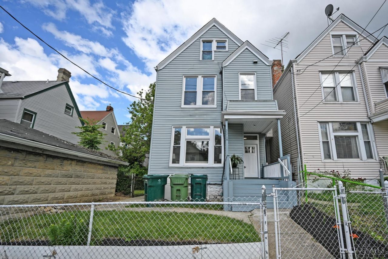3216 Hackberry Street, Cincinnati, OH 45207 Main Photo