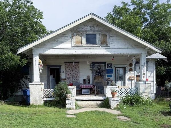 1404 2nd Street, Brownwood, TX 76801