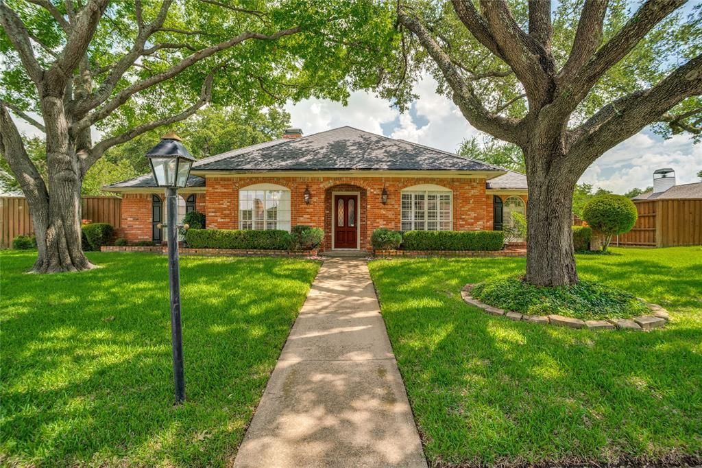 2308 Cross Bend Road, Plano, TX 75023 Main Photo