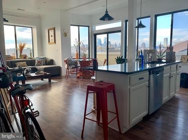 333 EARP STREET , Unit 301, PHILADELPHIA, PA 19147