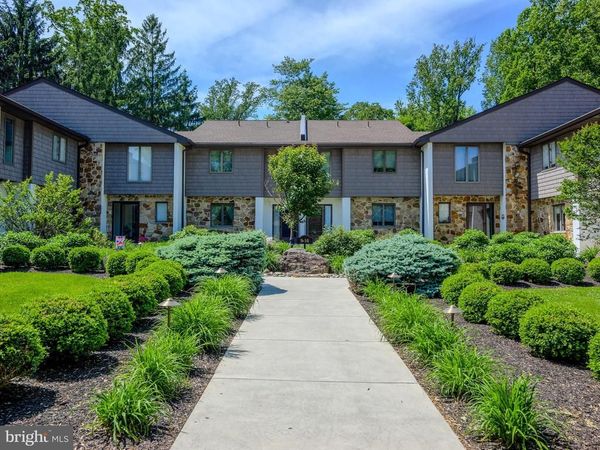 11 EAGLEVIEW DRIVE , Unit 11, NEWTOWN SQUARE, PA 19073