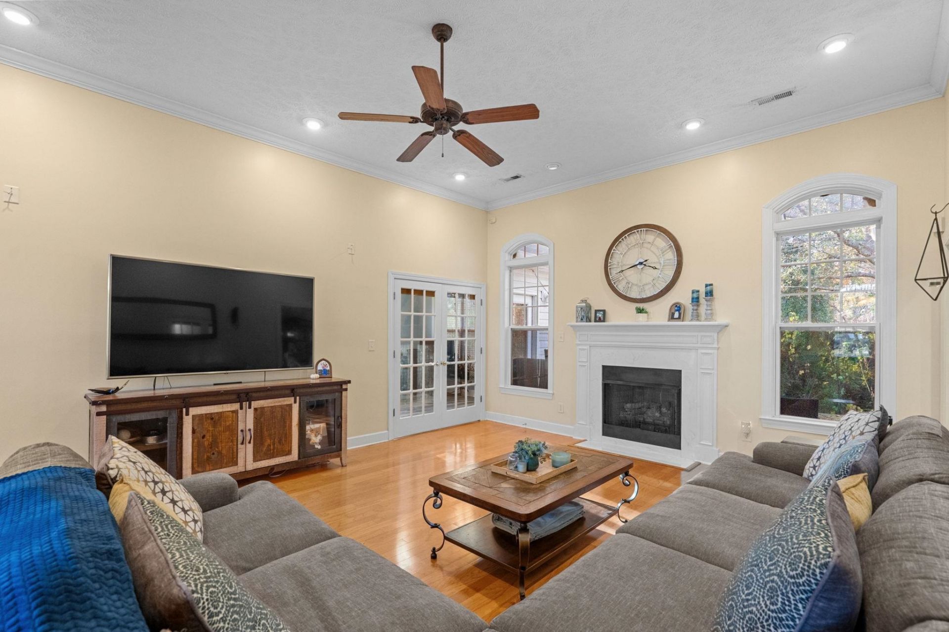 404 Herringbone Ct.  Photo 4