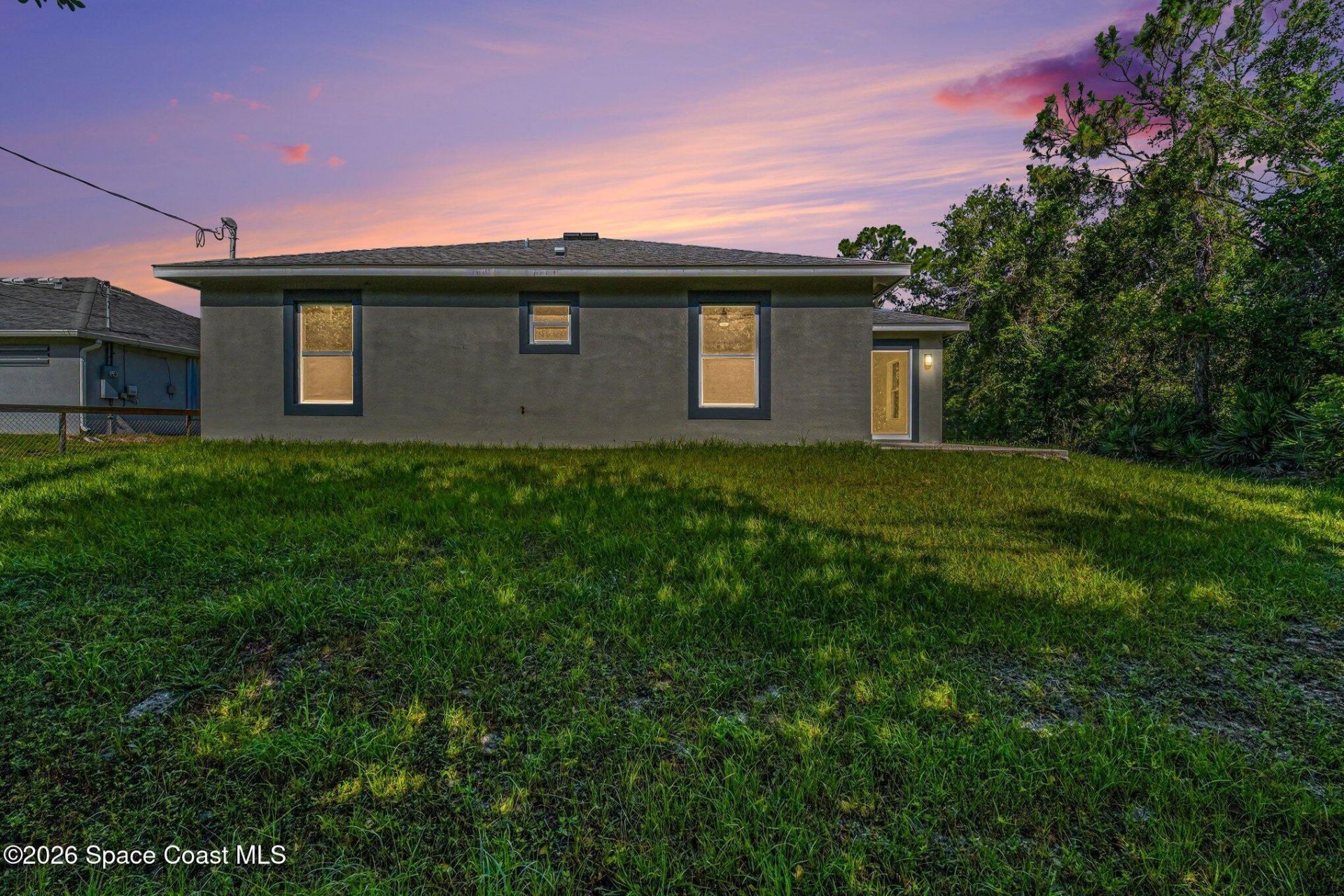8575 100th Avenue, Vero Beach, FL 32967 Photo