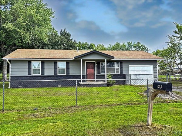 602 Green Country Drive , Tahlequah, OK 74464