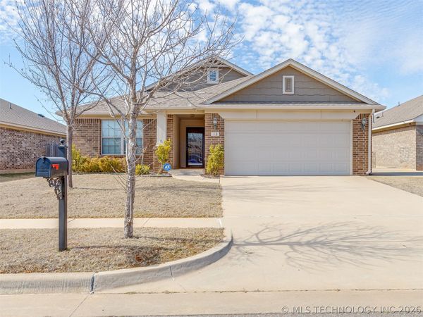 13 Evermore Lane , Yukon, OK 73099