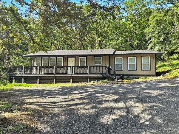 607 W Willis Road , Tahlequah, OK 74464