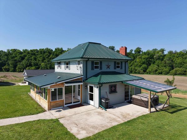 7469 Grant River Road, Cassville, WI 53806