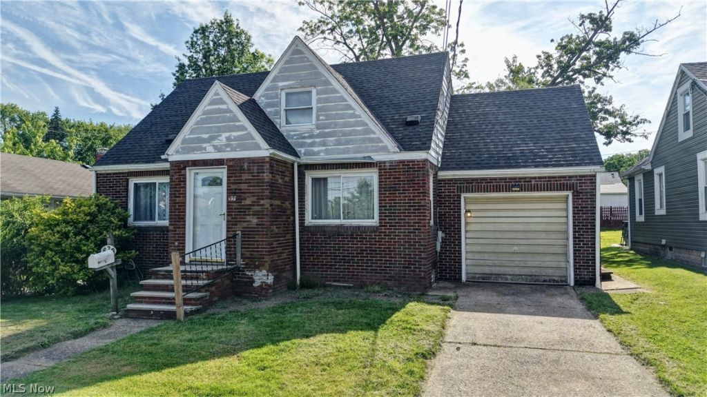 679 Mohawk Avenue , Akron, OH 44305 Main Photo