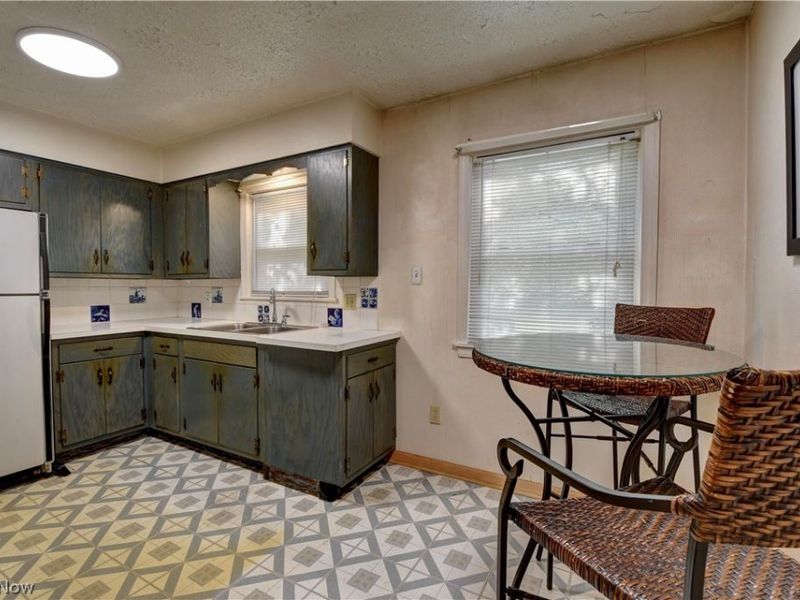 679 Mohawk Avenue, Akron, OH 44305 Photo 6