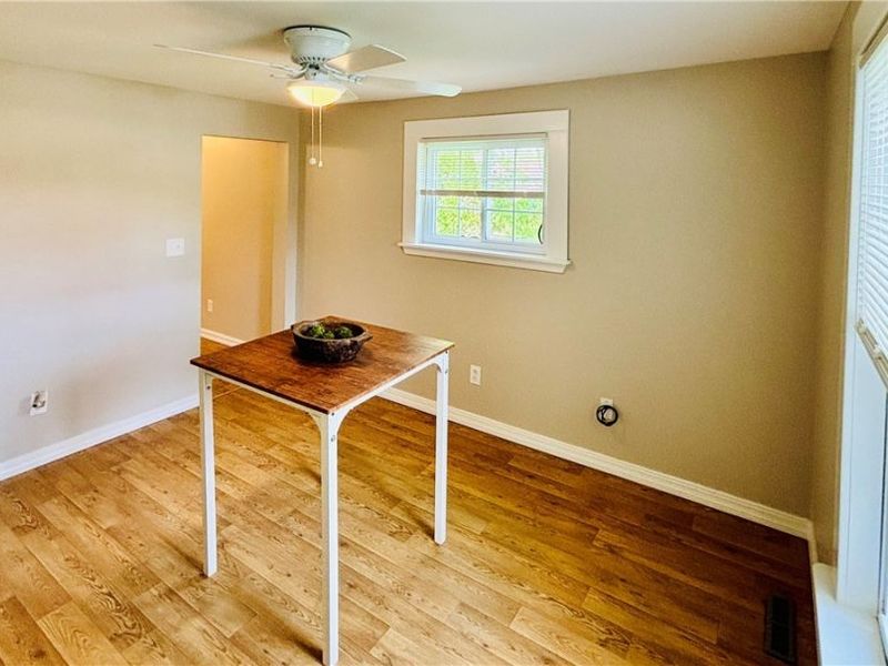 833 Main Street, Unit B(back), Conneaut, OH 44030 Photo 6