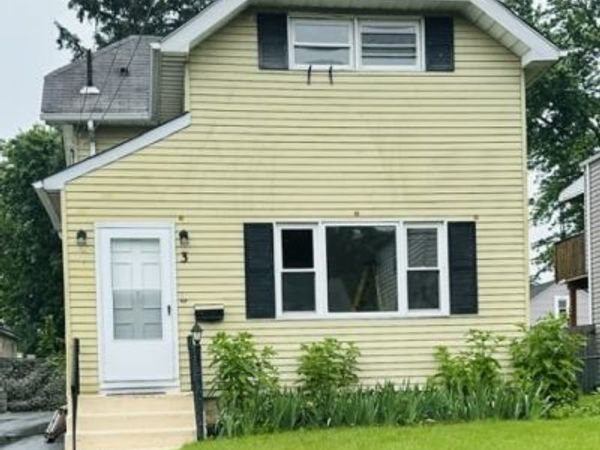 3 Woodside Ave, Little Falls, NJ 07424