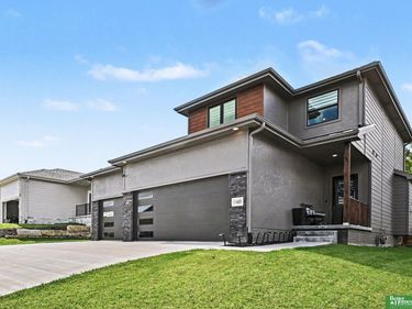 11605 Potter Street, Omaha, NE 68142