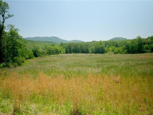 2 Morrison Road , Morganton, NC 28655