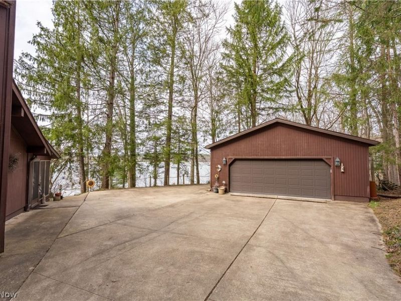 9707 Lakewood Drive NE, Mineral City, OH 44656 Photo 32