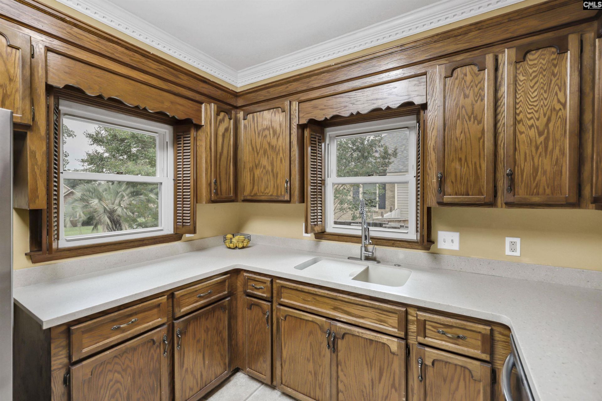 1053 Tarrytown Lane Photo 12