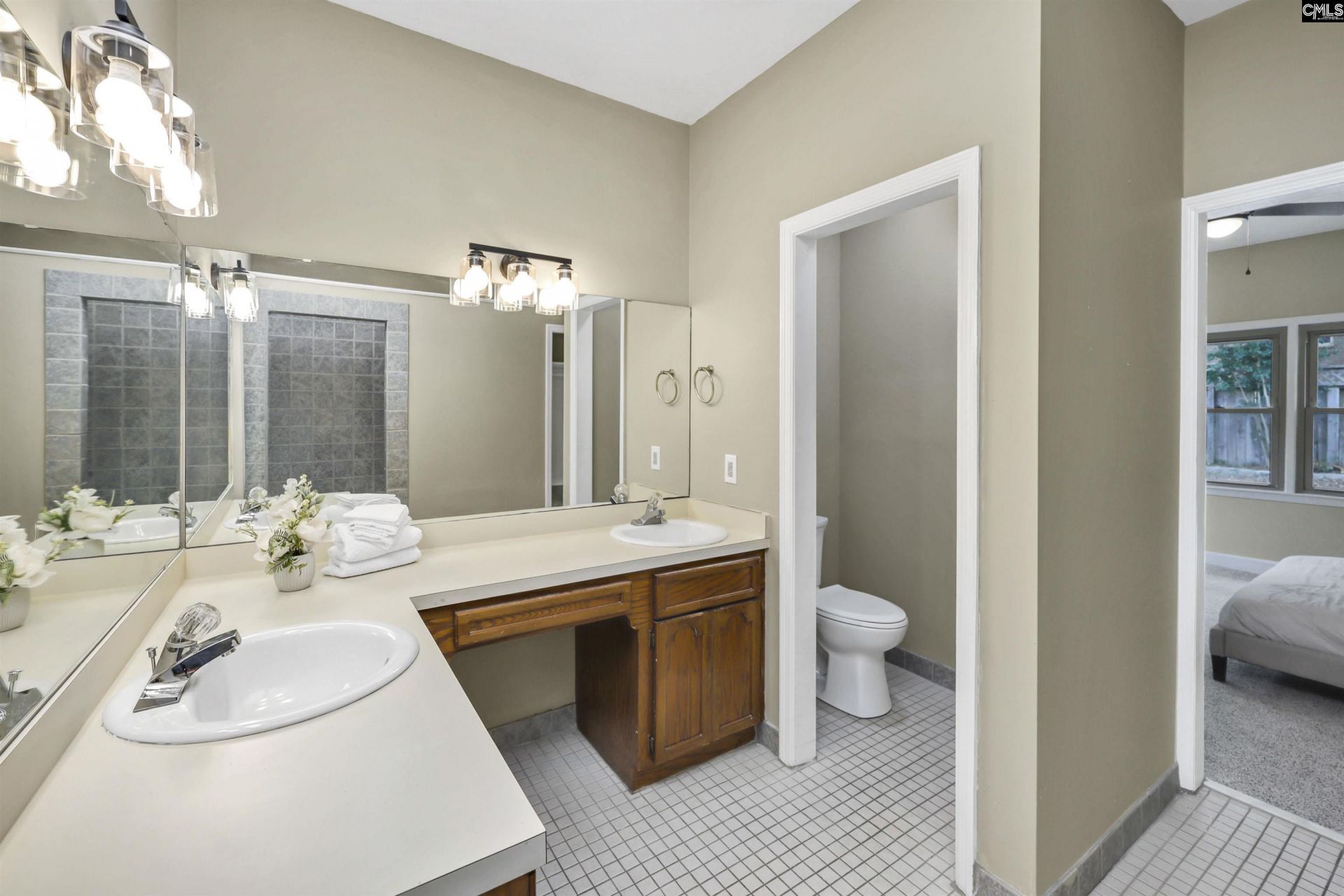 1053 Tarrytown Lane Photo 20