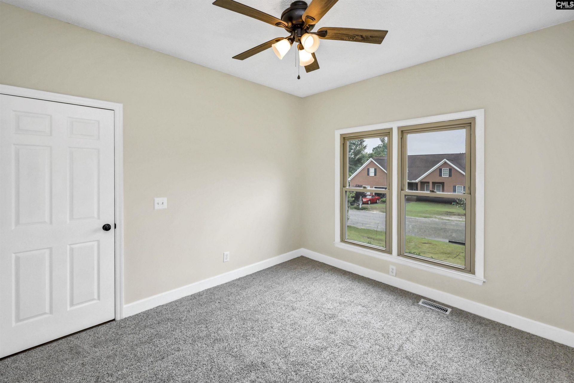 1053 Tarrytown Lane Photo 28