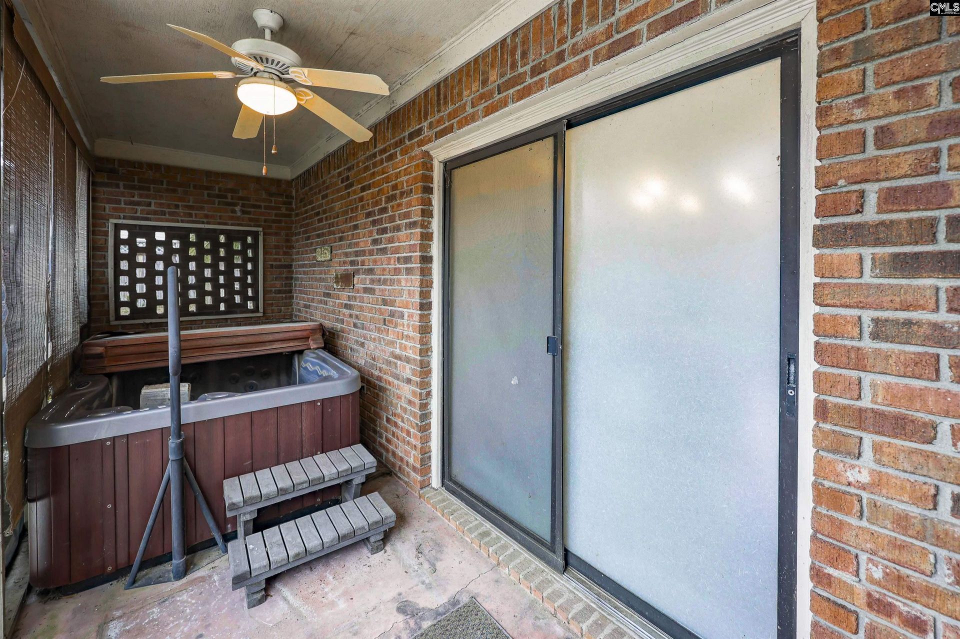 1053 Tarrytown Lane Photo 31