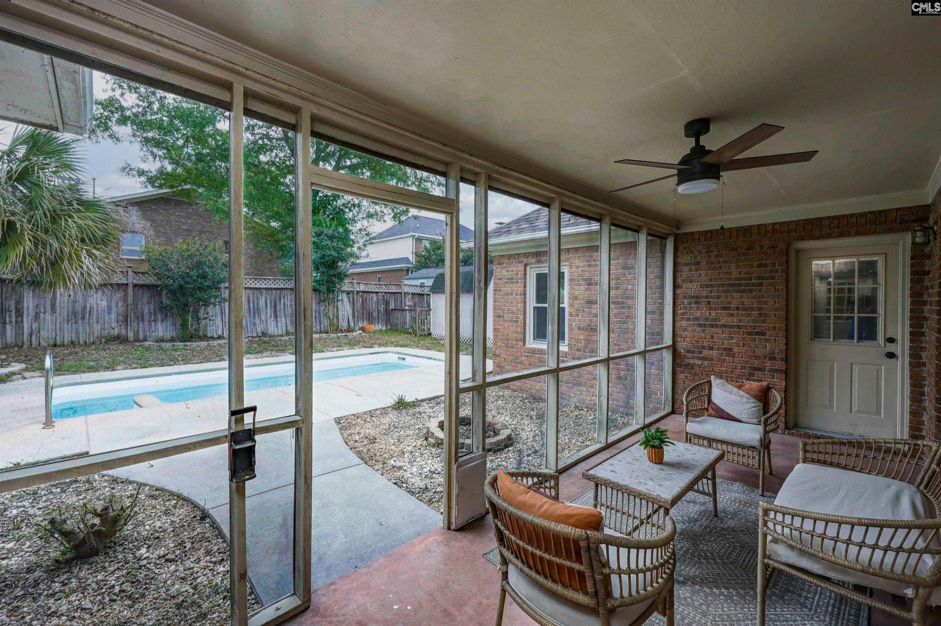 1053 Tarrytown Lane Photo 32