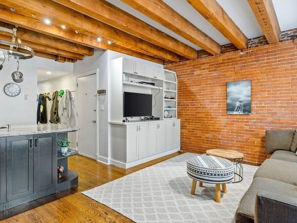 121 Fulton St, Unit 3, Boston, MA 02109