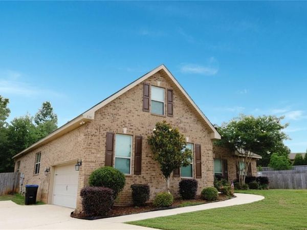 2133 Elliott Court, Mobile, AL 36695