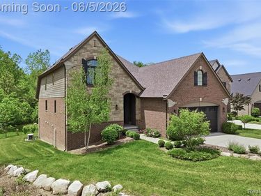 11701 Tuscany Court, Plymouth Twp, MI 48170