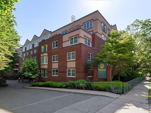 1 Watermill Pl, Unit 319, Arlington, MA 02476