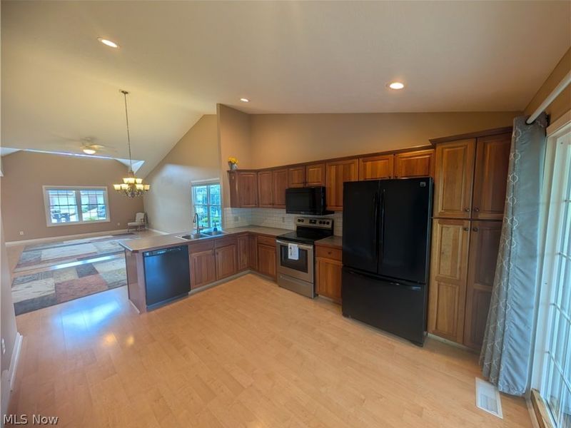 2765 Doral Circle SE, Massillon, OH 44646 Photo 18